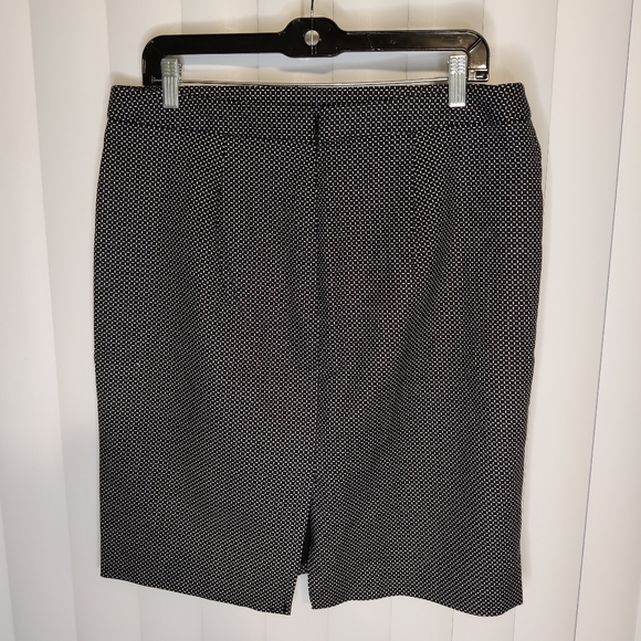 Liz Claiborne Black and White Pencil Skirt - Picture 2 of 4